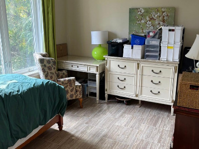 <b>Create a system</b><br>Imagine you do a puzzle. So i match similar items together. Don’t underestimate containers, baskets and drawer. They are the perfect fit for especially small items. <br>